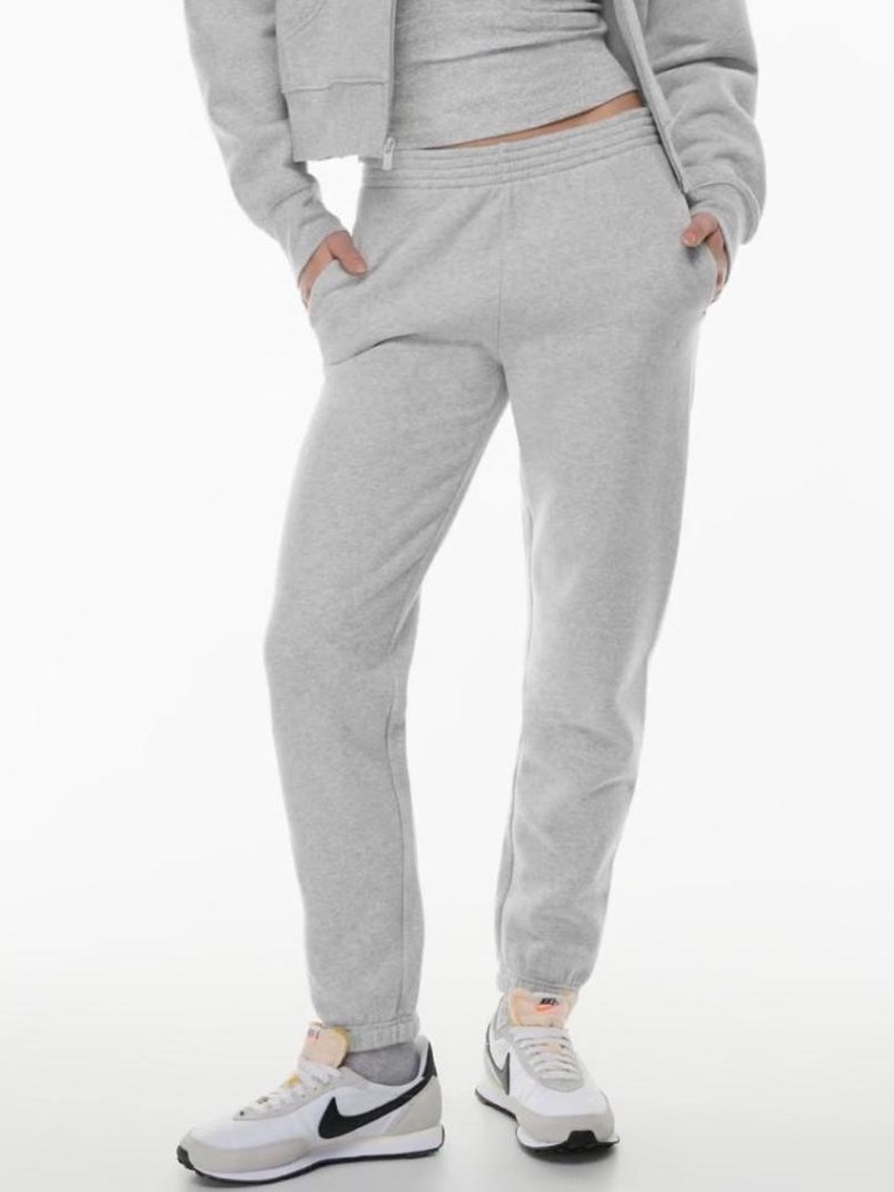 i150 ARITZIA TNA Mega Fit Cozy Fleece